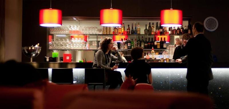 Hotell Radisson Red Centre 4*